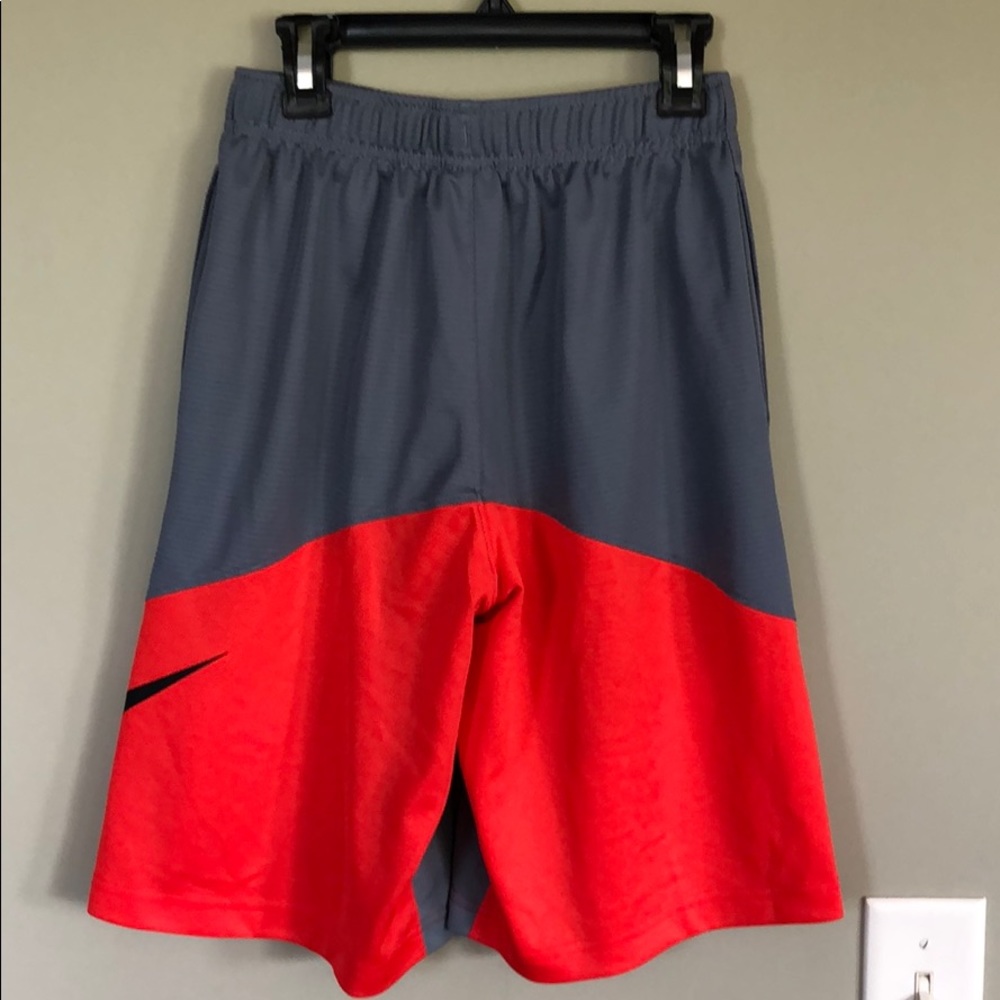 Nike Shorts - Picture 2 of 4